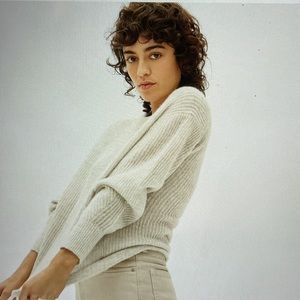 NWT Everlane Alpaca Crew, XS, in Almond